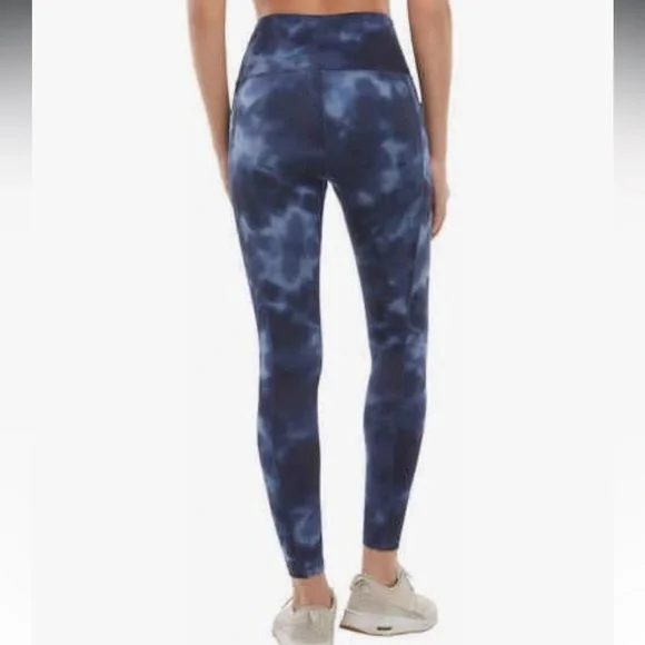 Danskin Leggings in Navy Tie-dye size Large - Picture 3 of 5